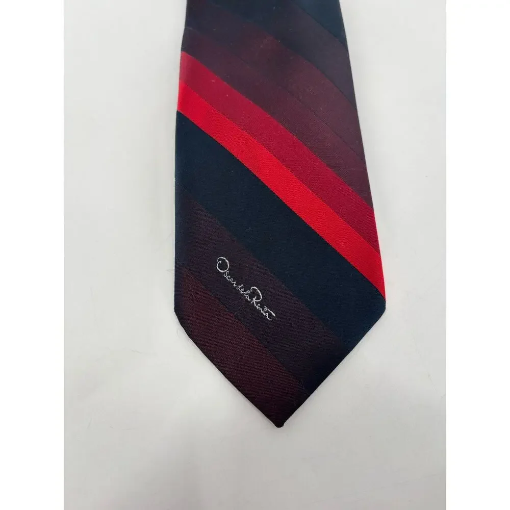 Oscar De La Renta Tie Mens Blue Red Striped Logo Embroidered 54